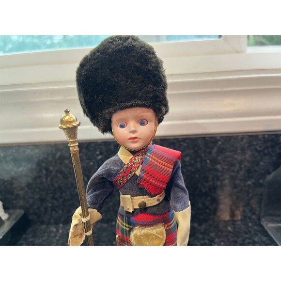 Vintage 1950's Scottish Drum Major Doll Carrying Ceremonial Mace 7" Full Costume - Picture 4 of 10